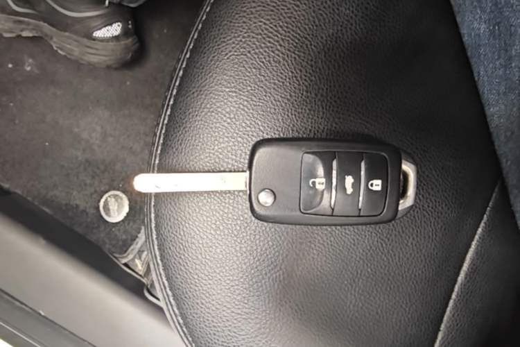 Used CHANGAN NEVO Lumin 2023 301km Honey Dew Edition Vehicle Key