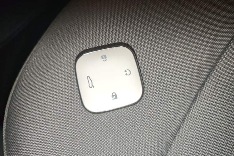 Used CHANGAN NEVO Lumin 2023 205km Xiangqin Version Vehicle Key