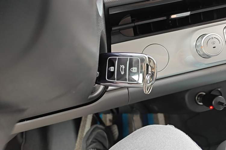 Used CHANGAN NEVO Lumin 2023 205km Xiangqin Version Vehicle Key