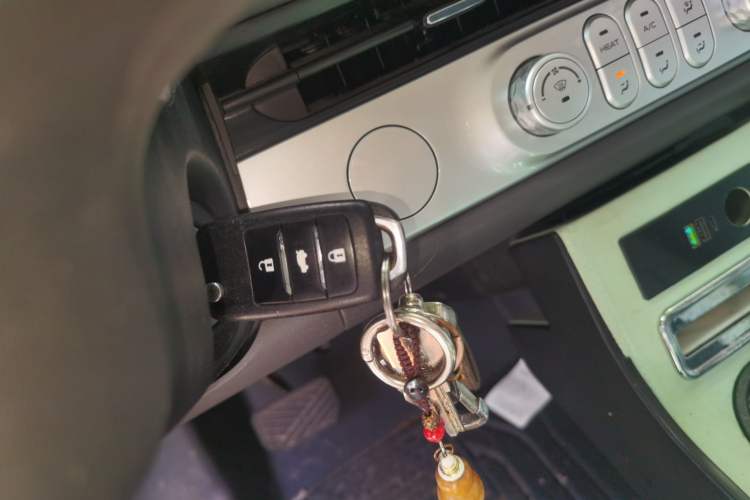 Used CHANGAN NEVO Lumin 2023 301km Honey Dew Edition Vehicle Key