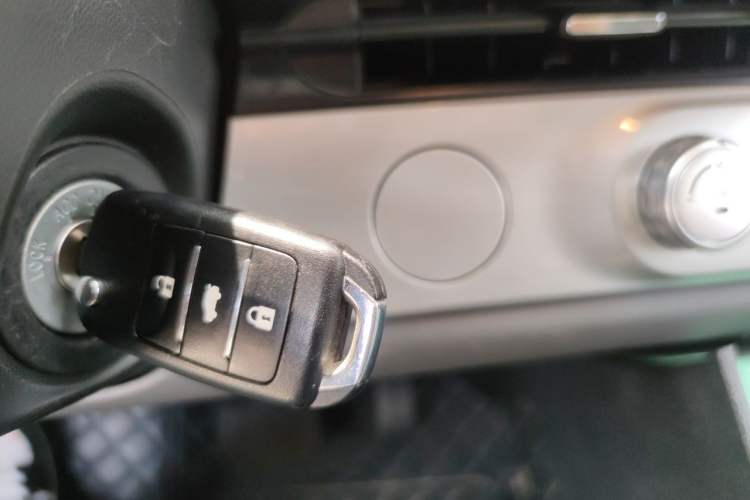 Used CHANGAN NEVO Lumin 2023 301km Honey Dew Edition Vehicle Key