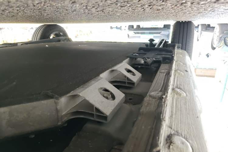 Used CHANGAN NEVO Lumin 2023 301km Honey Dew Edition Chassis Front Right