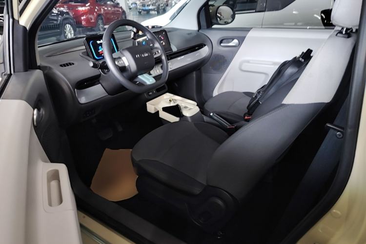 Used CHANGAN NEVO Lumin 2023 301km Honey Dew Edition Driver Seat