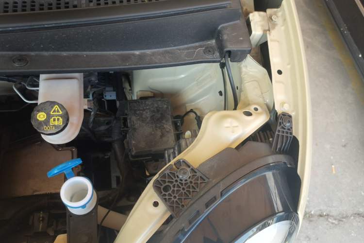Used CHANGAN NEVO Lumin 2023 205km Xiangqin Version Engine Bay Left