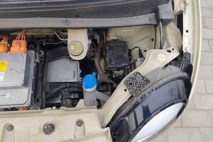 Used CHANGAN NEVO Lumin 2023 205km Xiangqin Version Engine Bay Left