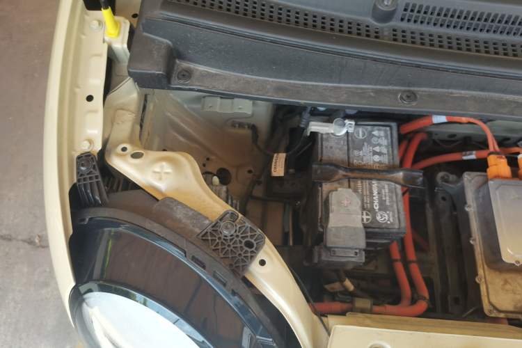 Used CHANGAN NEVO Lumin 2023 205km Xiangqin Version Engine Bay Right