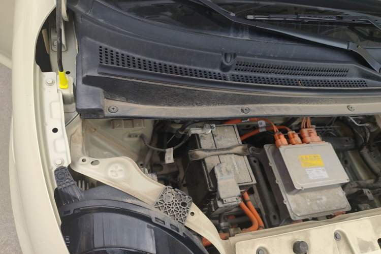 Used CHANGAN NEVO Lumin 2023 205km Xiangqin Version Engine Bay Right