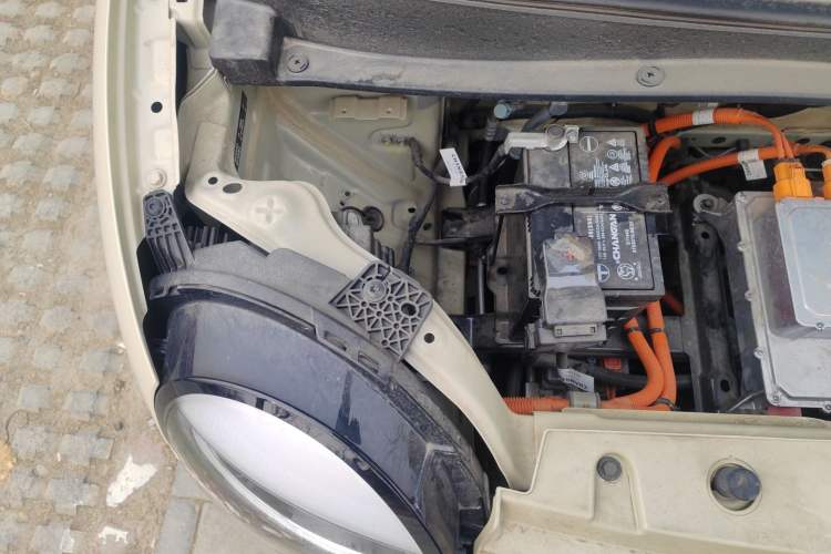Used CHANGAN NEVO Lumin 2023 205km Xiangqin Version Engine Bay Right
