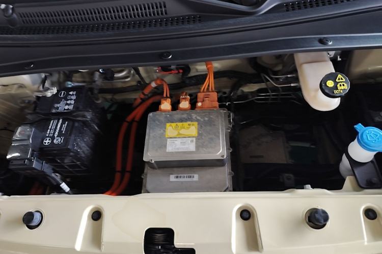 Used CHANGAN NEVO Lumin 2023 301km Honey Dew Edition Engine Bay