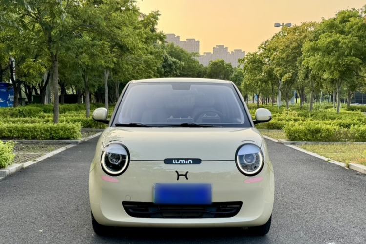 Used CHANGAN NEVO Lumin 2023 301km Honey Dew Edition Exterior 1