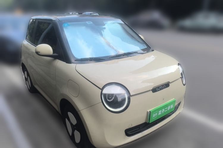 Used CHANGAN NEVO Lumin 2023 301km Honey Dew Edition Front Right 45 Deg