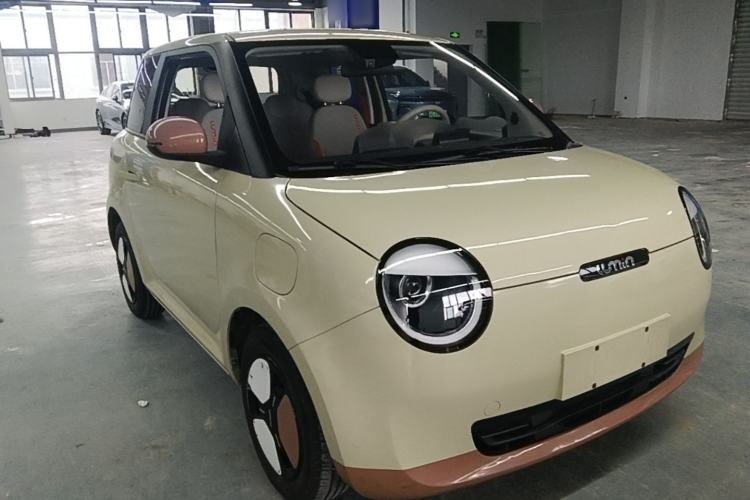 Used CHANGAN NEVO Lumin 2023 205km Xiangqin Version Front Right 45 Deg