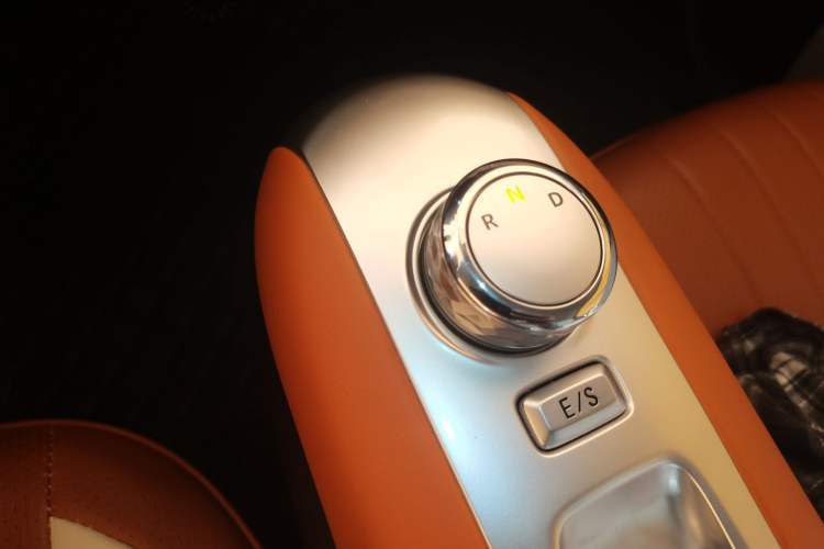 Used CHANGAN NEVO Lumin 2023 205km Xiangqin Version Gear Lever