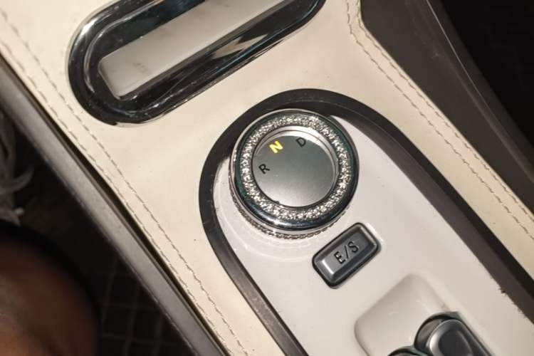 Used CHANGAN NEVO Lumin 2023 205km Xiangqin Version Gear Lever