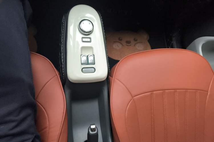 Used CHANGAN NEVO Lumin 2023 205km Xiangqin Version Gear Lever