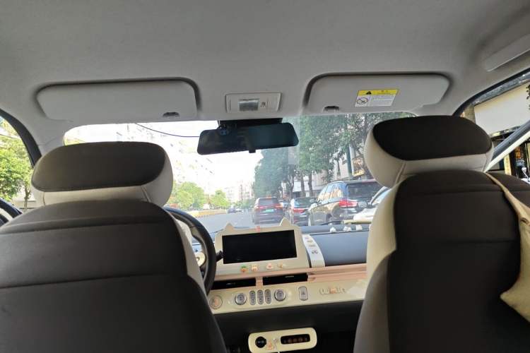 Used CHANGAN NEVO Lumin 2023 301km Honey Dew Edition Headliner