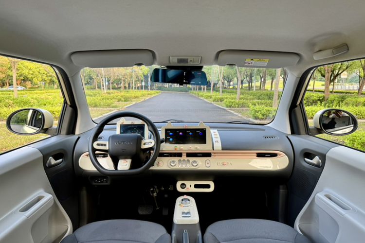 Used CHANGAN NEVO Lumin 2023 301km Honey Dew Edition Interior 3