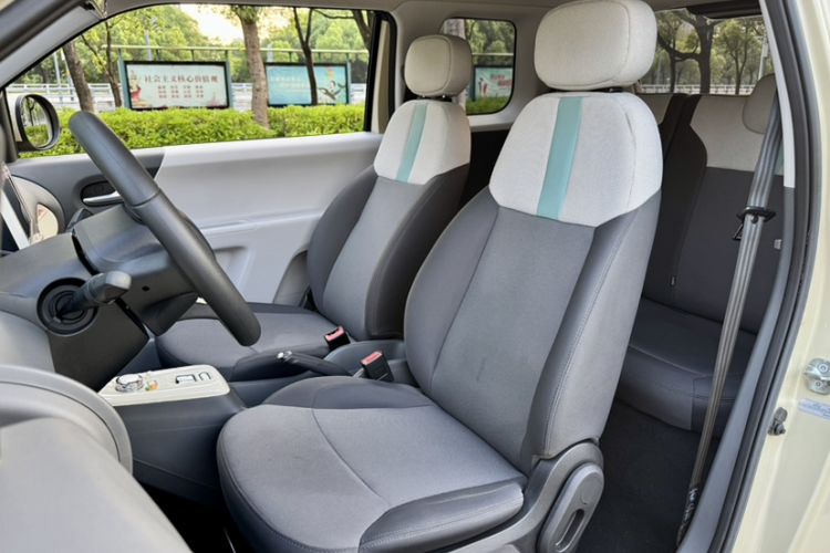Used CHANGAN NEVO Lumin 2023 301km Honey Dew Edition Left Front Seat