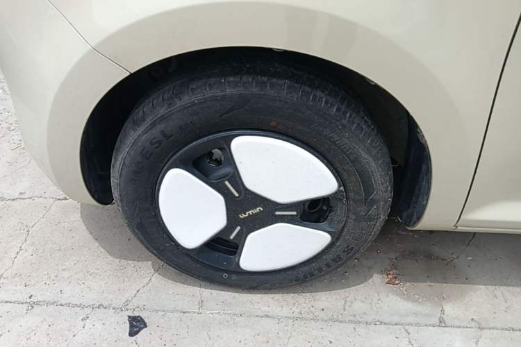 Used CHANGAN NEVO Lumin 2023 205km Xiangqin Version Left Front Wheel Hub