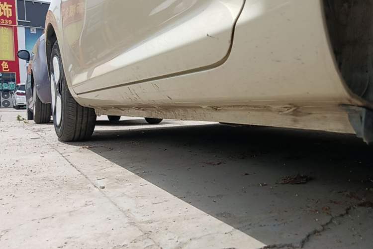 Used CHANGAN NEVO Lumin 2023 205km Xiangqin Version Left Side Sill