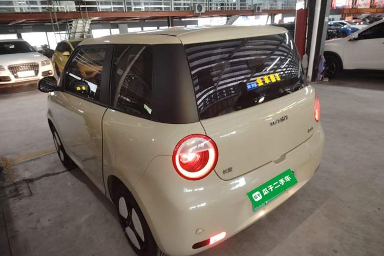 Used CHANGAN NEVO Lumin 2023 205km Xiangqin Version Rear Left 45 Deg