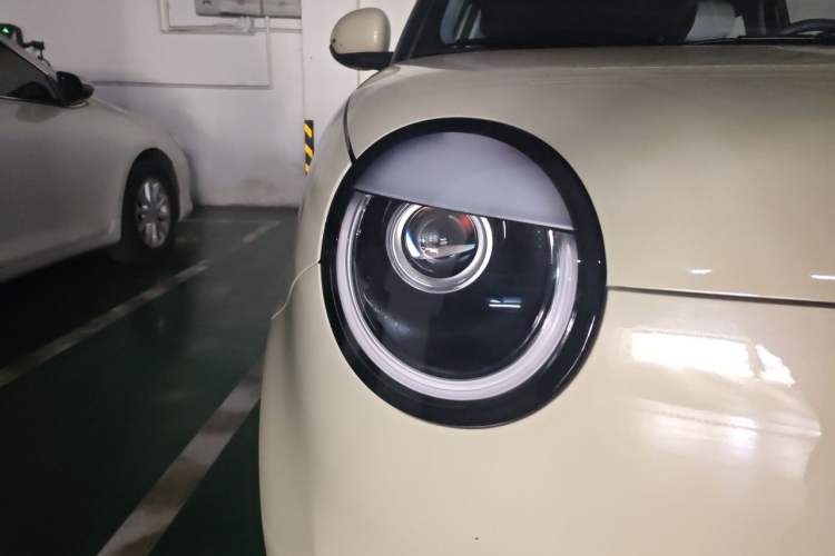 Used CHANGAN NEVO Lumin 2023 205km Xiangqin Version Right Front Headlight