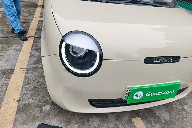Used CHANGAN NEVO Lumin 2023 301km Honey Dew Edition Right Front Headlight