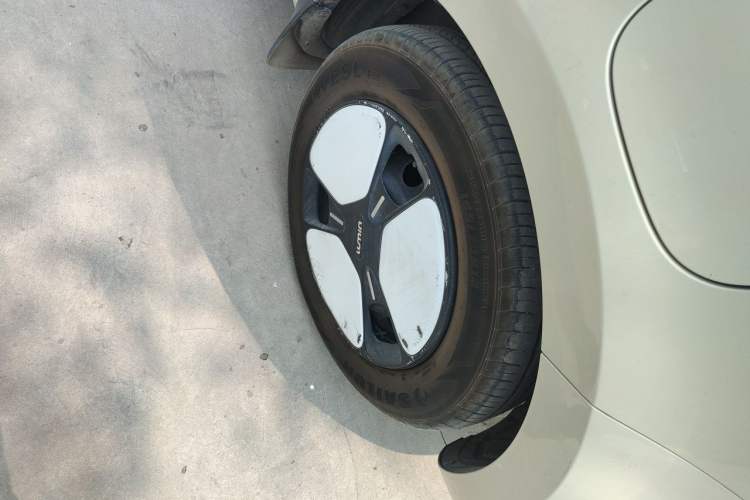 Used CHANGAN NEVO Lumin 2023 205km Xiangqin Version Right Front Wheel Hub