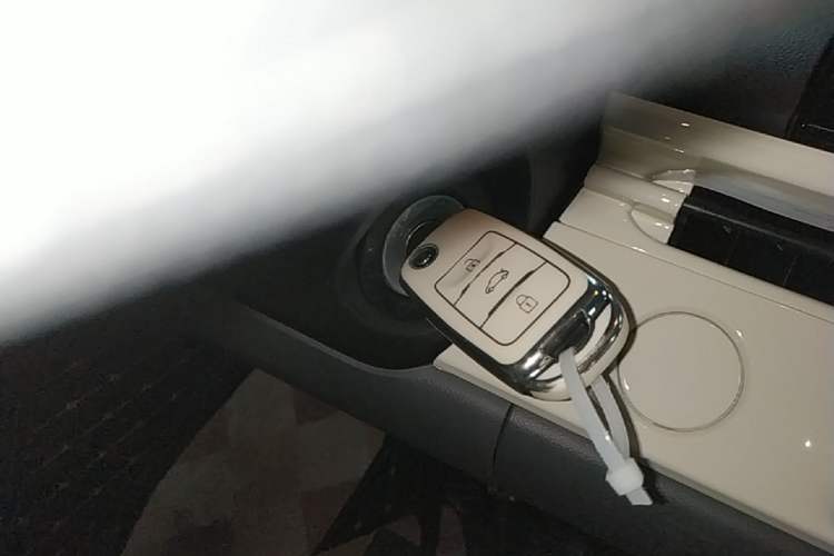 Used CHANGAN NEVO Lumin 2023 205km Xiangqin Version Vehicle Key