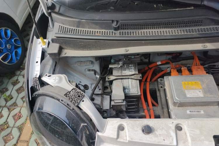 Used CHANGAN NEVO Lumin 2024 301km Launch Edition Engine Bay Right