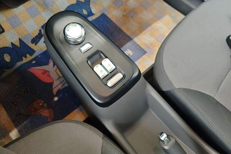 Used CHANGAN NEVO Lumin 2024 301km Launch Edition Gear Lever