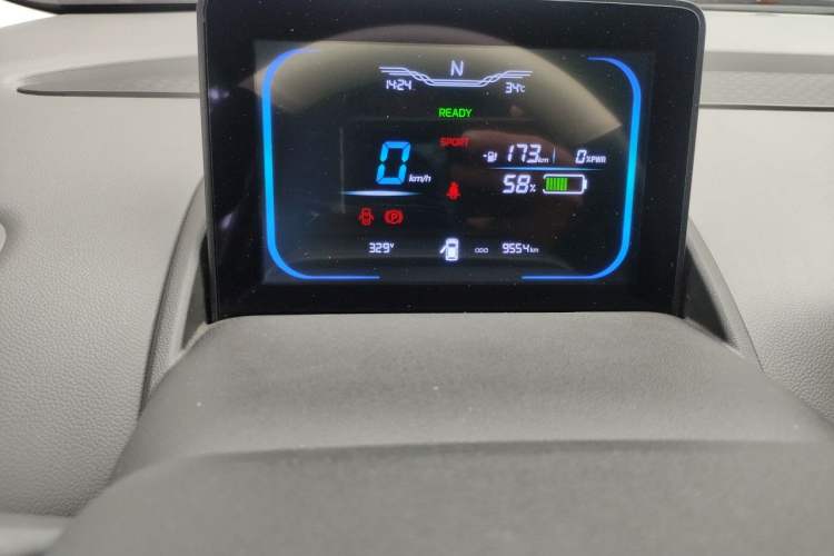 Used CHANGAN NEVO Lumin 2024 301km Launch Edition Odometer Close Up