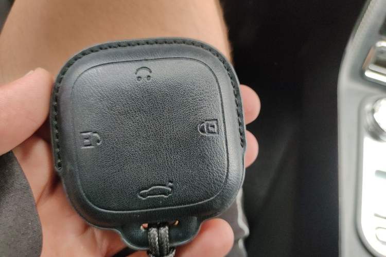 Used CHANGAN NEVO Lumin 2024 301km Launch Edition Vehicle Key