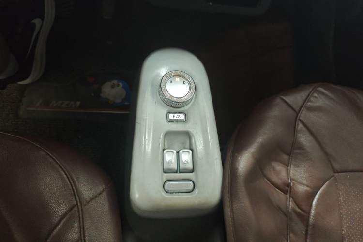 Used CHANGAN NEVO Lumin 2024 301km Launch Edition Gear Lever