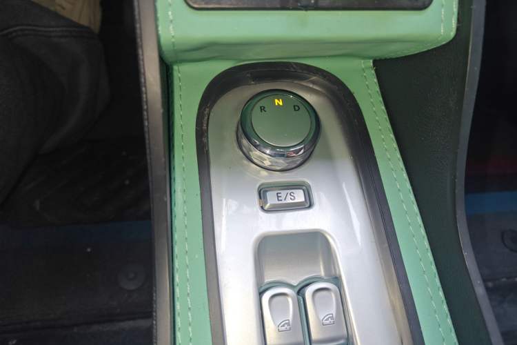 Used CHANGAN NEVO Lumin 2024 130km Qingyue Version Gear Lever