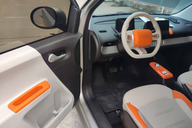 Used CHANGAN NEVO Lumin 2024 301km Orange Wind Edition Driver Seat