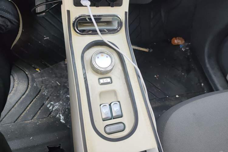 Used CHANGAN NEVO Lumin 2024 301km Orange Wind Edition Gear Lever