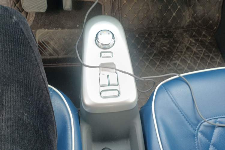 Used CHANGAN NEVO Lumin 2024 205km Launch Edition Gear Lever