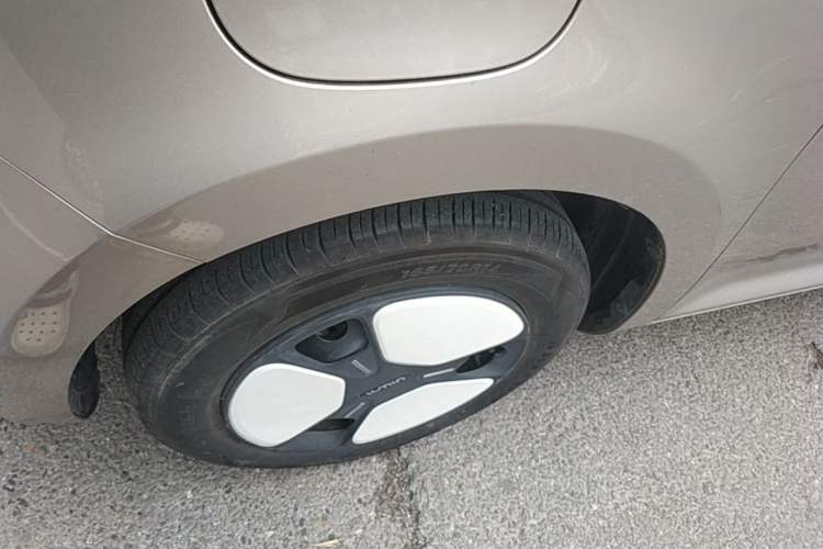 Used CHANGAN NEVO Lumin 2024 130km Qingyue Version Left Front Wheel Hub