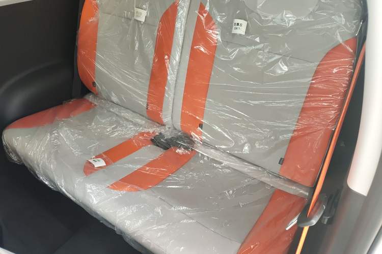 Used CHANGAN NEVO Lumin 2024 301km Orange Wind Edition Left Rear Seat