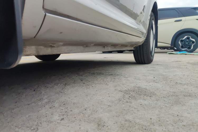 Used CHANGAN NEVO Lumin 2024 301km Orange Wind Edition Left Side Sill