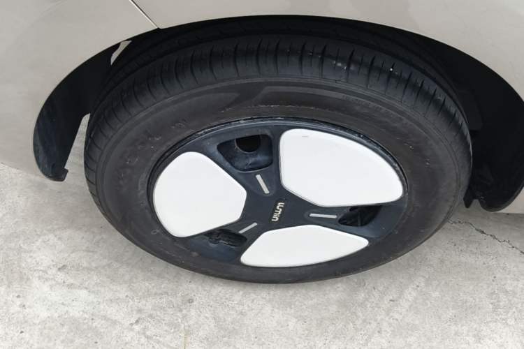 Used CHANGAN NEVO Lumin 2024 130km Qingyue Version Right Rear Wheel Hub