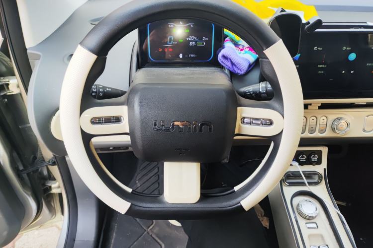 Used CHANGAN NEVO Lumin 2024 301km Orange Wind Edition Steering Wheel