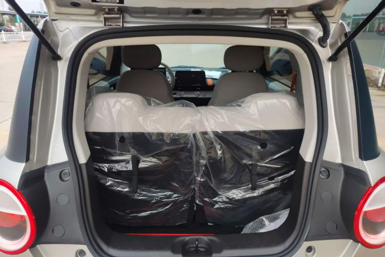 Used CHANGAN NEVO Lumin 2024 301km Orange Wind Edition Trunk