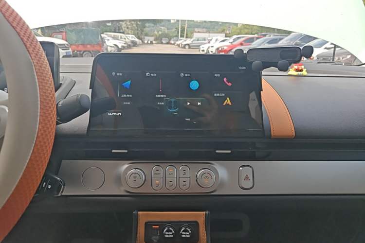 Used CHANGAN NEVO Lumin 2024 205km Orange Wind Edition Audio And AC Panel