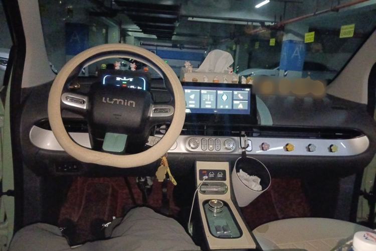 Used CHANGAN NEVO Lumin 2024 205km Launch Edition Center Console