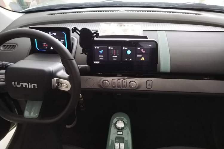 Used CHANGAN NEVO Lumin 2024 130km Qingyue Version Center Console