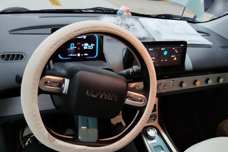 Used CHANGAN NEVO Lumin 2024 205km Launch Edition Center Console