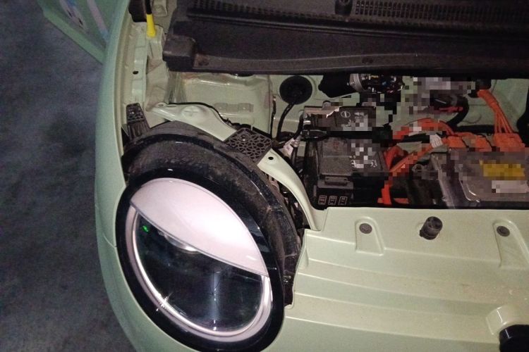 Used CHANGAN NEVO Lumin 2024 205km Launch Edition Engine Bay Right