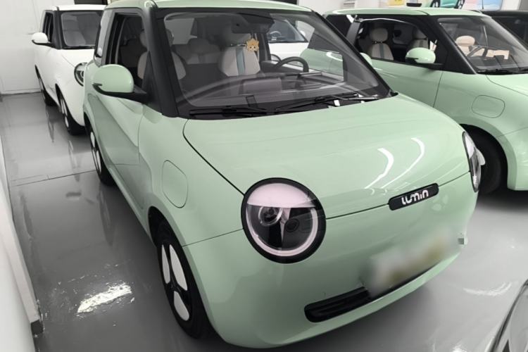 Used CHANGAN NEVO Lumin 2024 205km Launch Edition Front Right 45 Deg